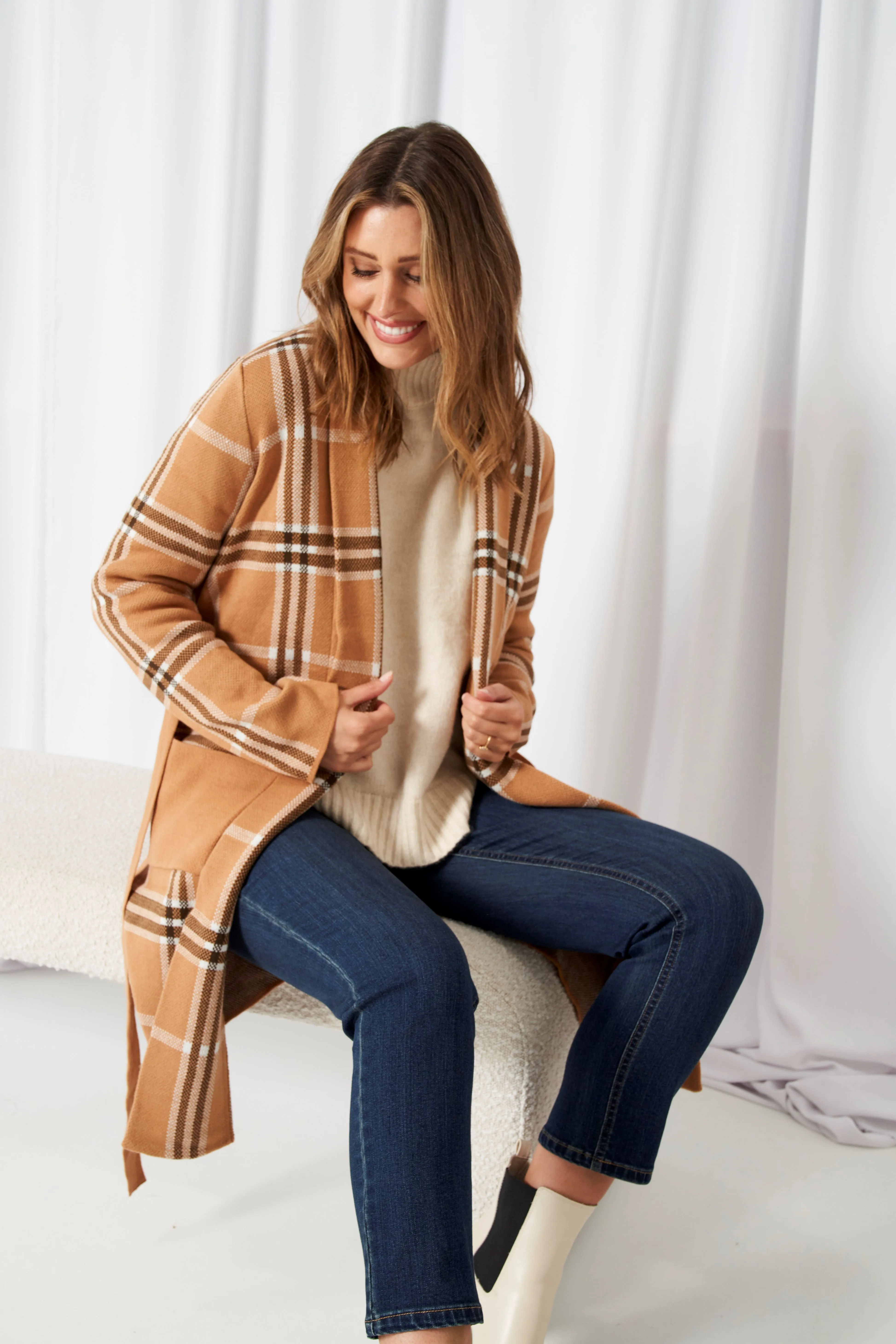 Betty Basics Hampshire Cardigan Beige Plaid